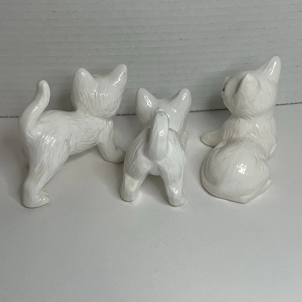 3 Vintage White Kittens Cats w/ Green Eyes Figurines Ceramic Cute 3-4